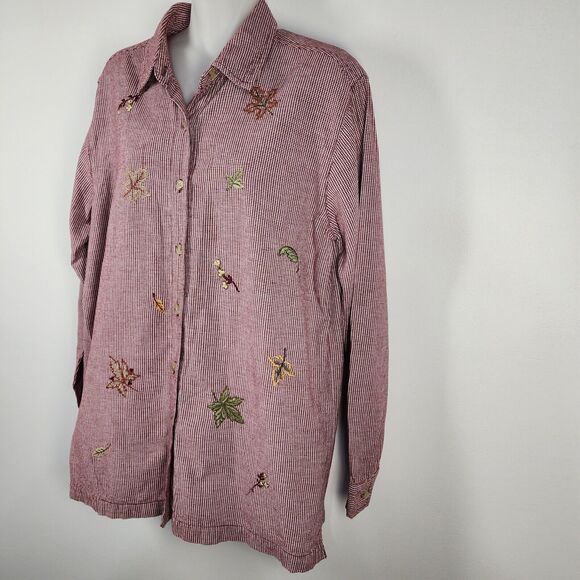 Cabin Creek Women Shirt Top Medium Red White Button Up Cotton Floral Embroidered - Picture 5 of 11